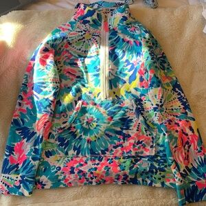 Lillie Pulitzer girls pull over half zip size large